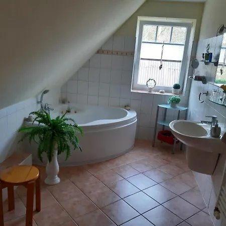 Haus Rüsterberg 2 oben Apartamento Nubbel
